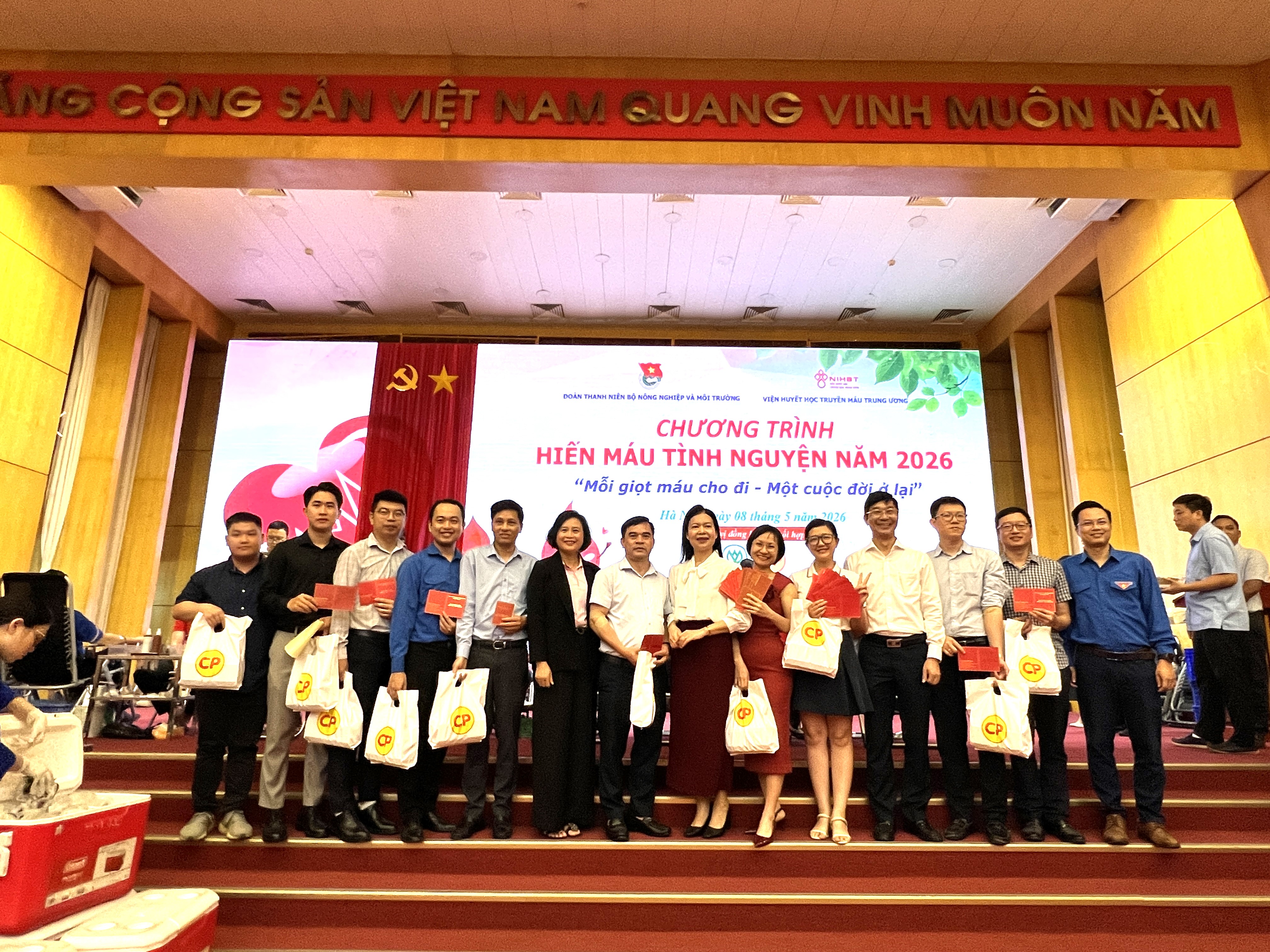 Lãnh đạo, cán bộ Cục Quản lý tài nguyên nước tích cực hưởng ứng Ngày hội hiến máu tình nguyện năm 2026